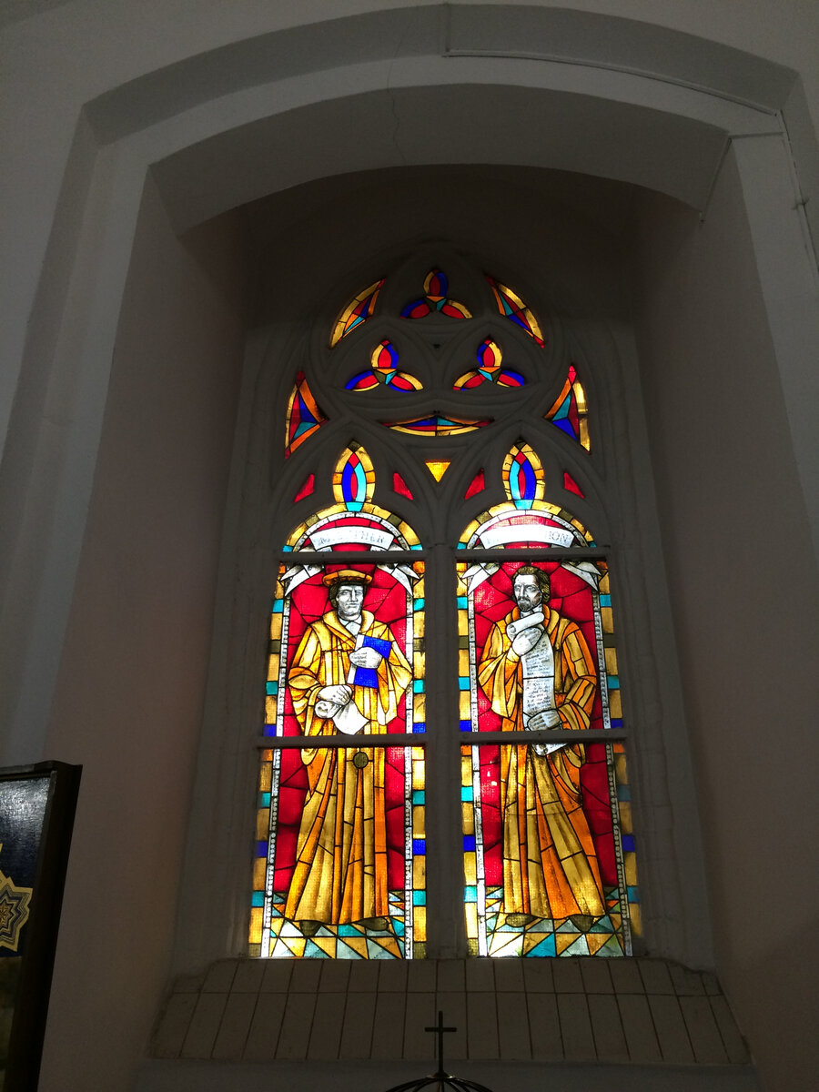 Витраж в Кафедральном соборе