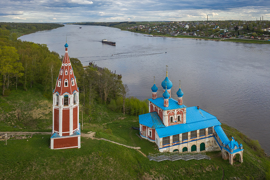 Рыбинск углич. Ярославия фото.