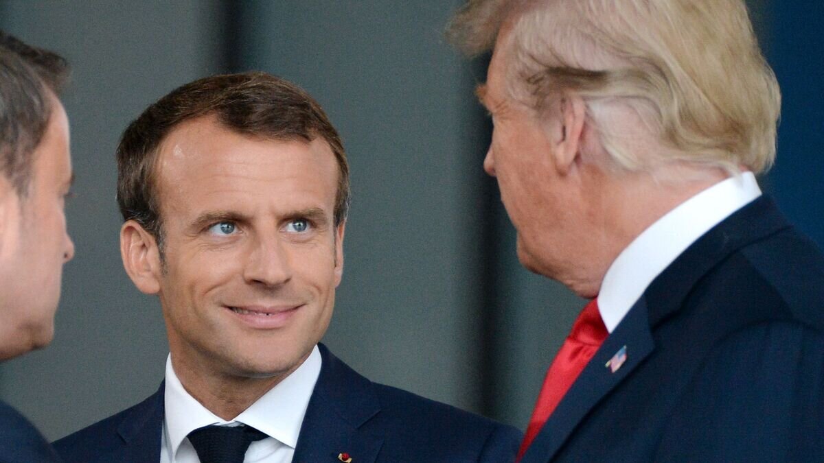    Президент Франции Эммануэль Макрон и президент США Дональд Трамп на саммите НАТО в Брюсселе. 11 июля 2018© РИА Новости / Алексей Витвицкий