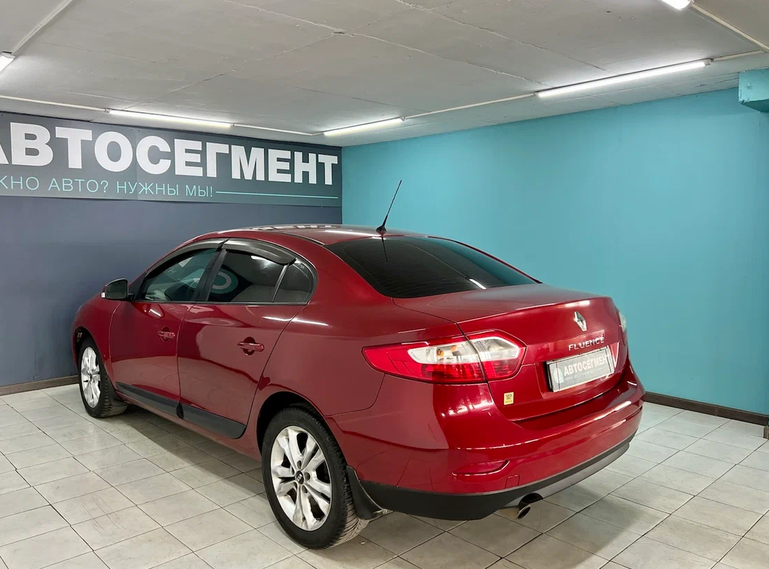 Renault Fluence, на мой взгляд, один из лучших вариантов на роль БУшного авто для семьи. Просторный, безопасный, осталось много вполне живых вариантов 