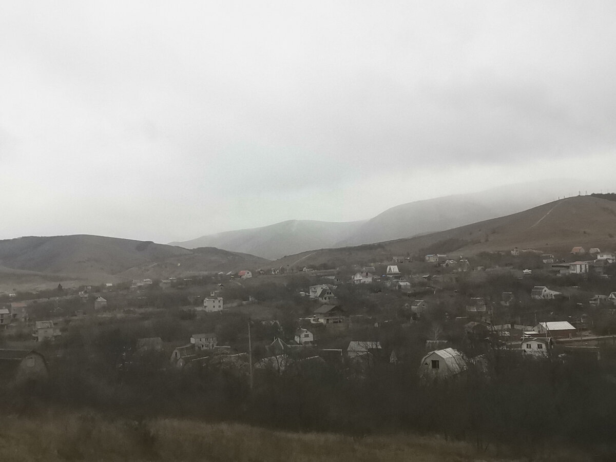 Хоть и цвета серые, зимние.