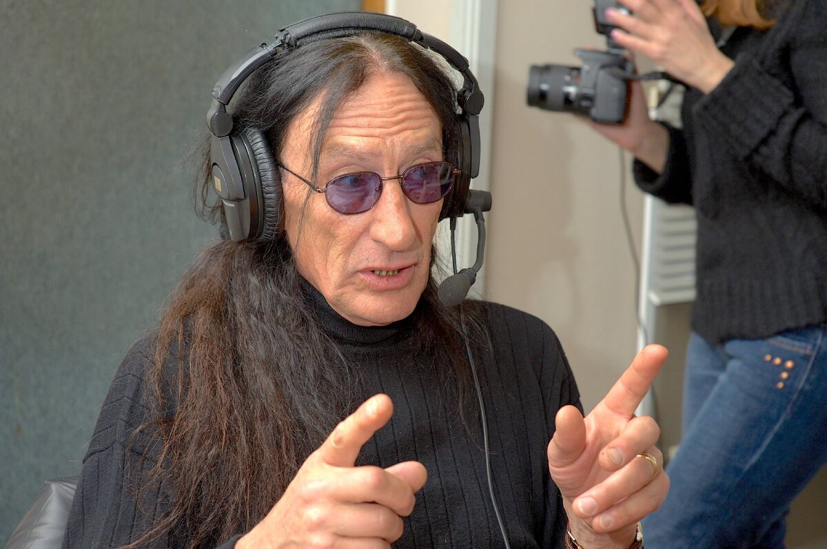 Ken Hensley