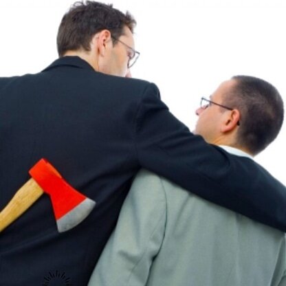 За кем, правда — тот и сильный!

Здравствуйте, дорогие читатели!

Сегодня очень веселый день! Посмеялась от души! Наши друзья «оппоненты» (уж не знаю, кто конкретно из них, «Эхо Москвы», либералы или пиндосы из пиндостана) настолько напугались моей статьи «На чьей стороне ты?» , а также активности тех, кто меня поддерживает, что устроили атаку ботов. Почему так-то? А потому что у них отсутствуют аргументы для того, чтобы возразить.

Кроме хамства, и придирок по поводу грамотности тех, кто комментирует, — возразить им было нечего. Они устроили то, в чем обычно обвиняют Россию, — атаку ботов.

Ай-яй-яй! Уважаемые оппоненты! Что ж так-то? Считаете себя такими умными и грамотными и что, правда, на вашей стороне. А кроме атаки ботов (удара исподтишка и удара в спину), вы больше сделать ничего не смогли.

Обвиняя поддерживающих меня людей в неграмотности, сами же более половины комментариев начинались с хамских высказываний. Самое мягкое из них «Орехова дура» или «🤣🤣🤣». А аргументированно возразить не смогли.

Так кто же из нас тогда дурак или дура? Да какая разница? Так что, в очередной раз показали, кто вы! А для меня, — это не поражение! Это громадная победа! Потому, что вы своими действиями открыто признали, что вы не правы! Что вы слабые! Что нет у вас не чести, ни совести и нет любви к своей Родине!

Благодарю всех, кто поддерживал и поддерживает меня! Поздравляю Вас с тем, что никогда предатели и коллаборационисты не смогут нас победить! Что они всегда будут слабее нас! Потому, что правды за ними нет! А за кем, правда, — тот и сильнее! Всем спасибо!❤

С уважением, Наталья Орехова!

P.S.: Отвечаю только на конструктивную критику или же вопросы по теме, диалоги и так далее! Хамские комментарии по типу "Орехова дура!" и так далее, — игнорирую! На дурацкие вопросы отвечаю по-дурацки. Всем хорошего дня!
