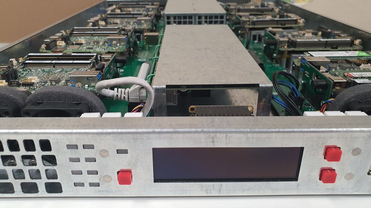 ComBox NUC сервер для исполнения нейронных сетей