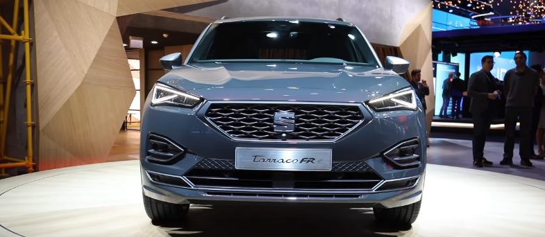 Дизайн передней части кроссовера Tarraco FRe.