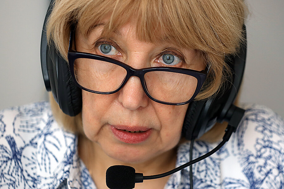 Вместо учителей в возрасте 65+ в классы придут студенты педвузов.Фото: Егор Алеев/ТАСС