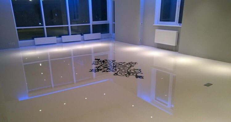 Преимущества наливного пола на грунт