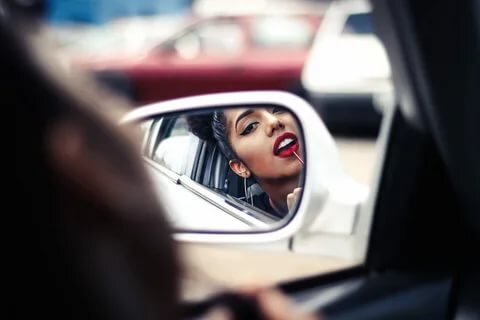 Взято с: https://pixnio.com/ru/люди/женщины/транспортное-средство-женщина-автом