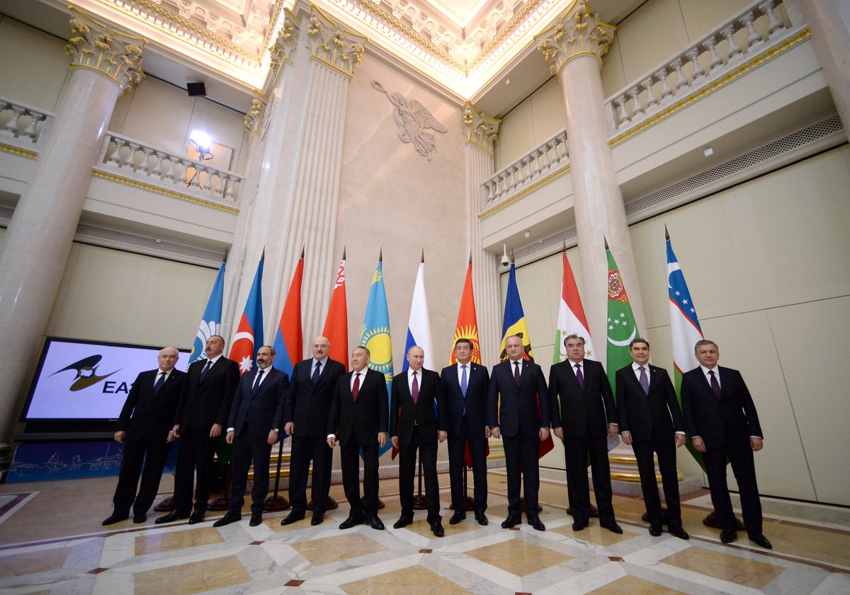 Объединение президентов стран. Азейбарджан еаэс. Брикс 2008. Объединение президентов стран. Объединение президентов стран.