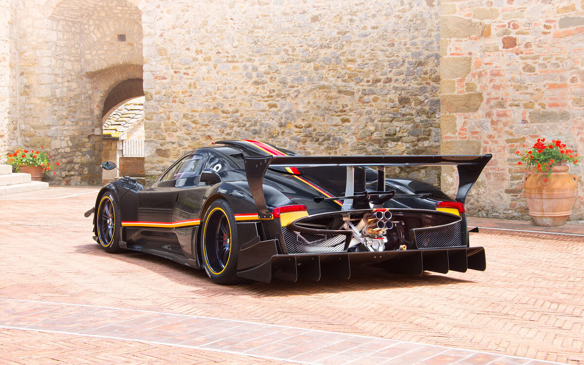 Pagani Zonda Cinque характеристики