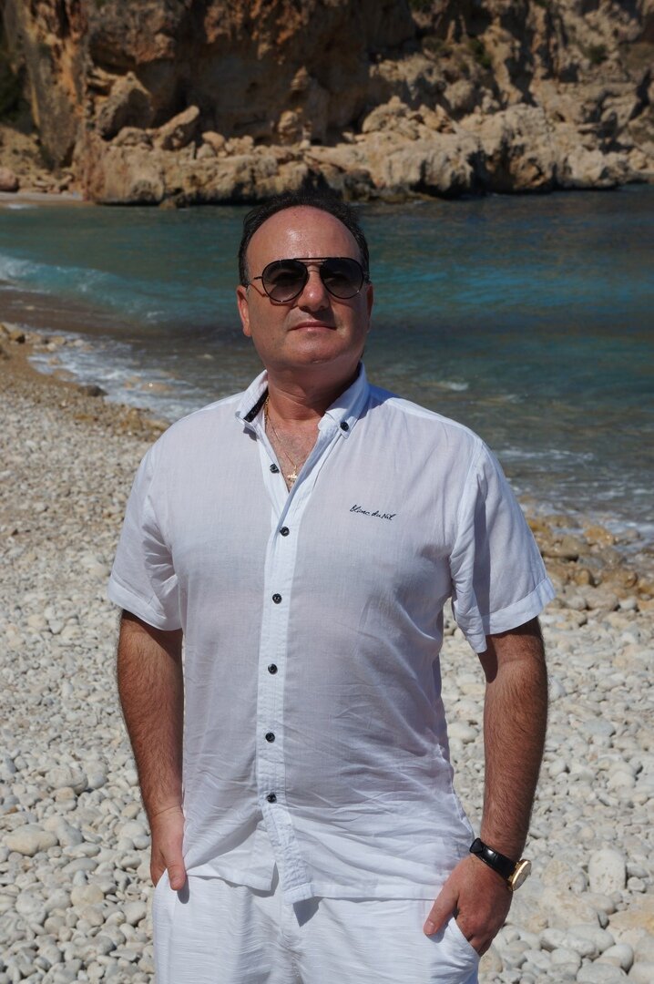 Рушель Блаво: деньги управляют человеком или человек деньгами?