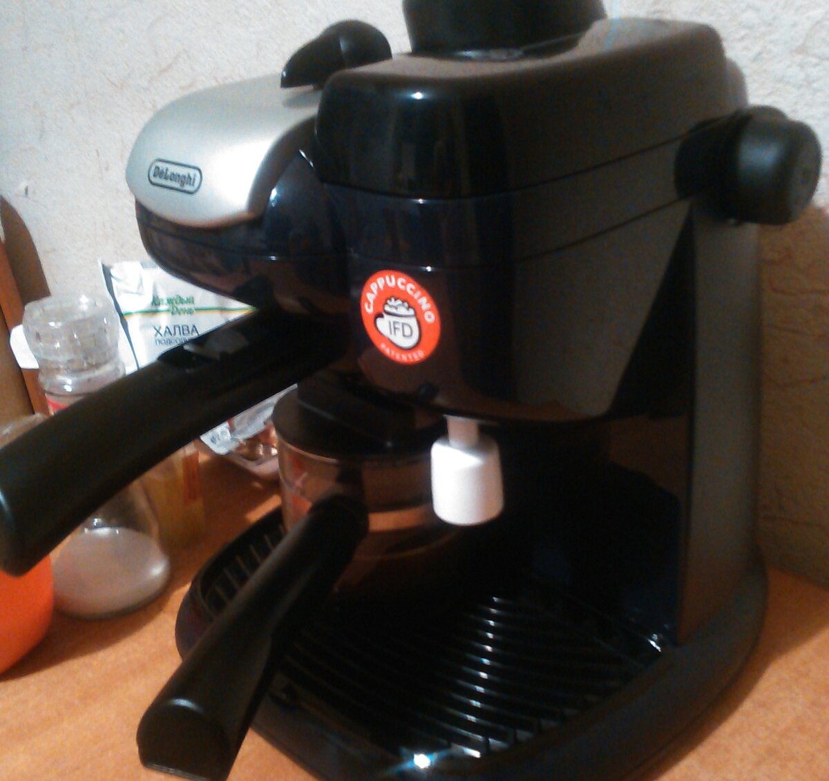 Это первая кофеварка. Только это фото сохранилось. 