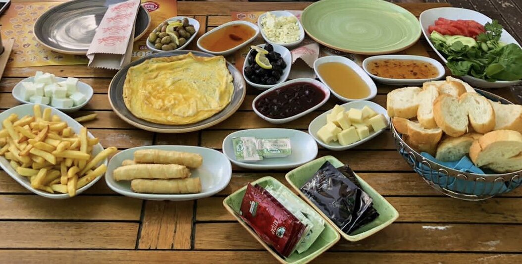 Воскресный завтрак выглядит так