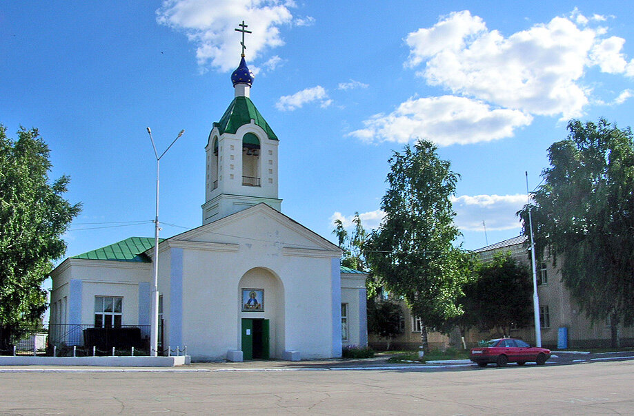 Церковь в посёлке Новые Бурасы