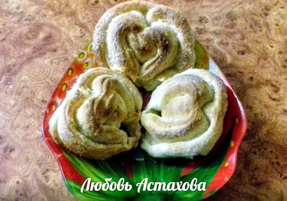 Как это работало у нас, я сейчас понимаю. Желание иметь, открытость новому и свободное мышление, что мы стали взрослыми и перед нами распахнуты все двери, быстро заполняло нашу семейную чашу добром, которое в то время трудно было достать.