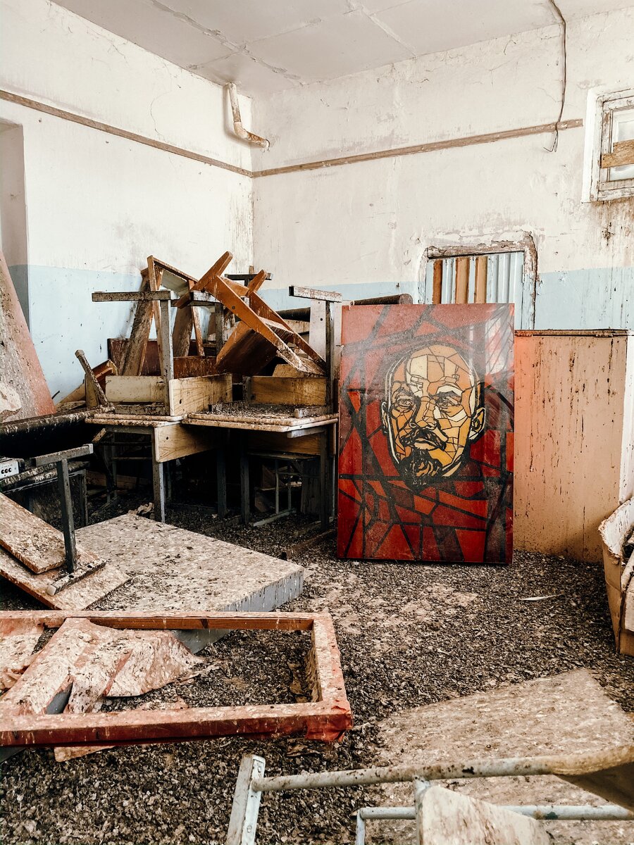 Очень крутой плакат с Лениным