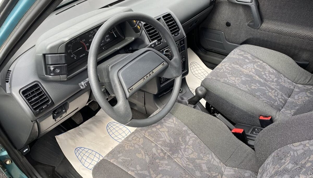 ВАЗ 2110: есть даже электрические стеклоподъемники