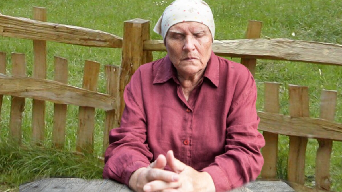 Как зовут слепую. Ирина кравченко баба нина. Баба нина 2022. Слепая баба нина ирина кравченко. Слепая бабка нина сериал.