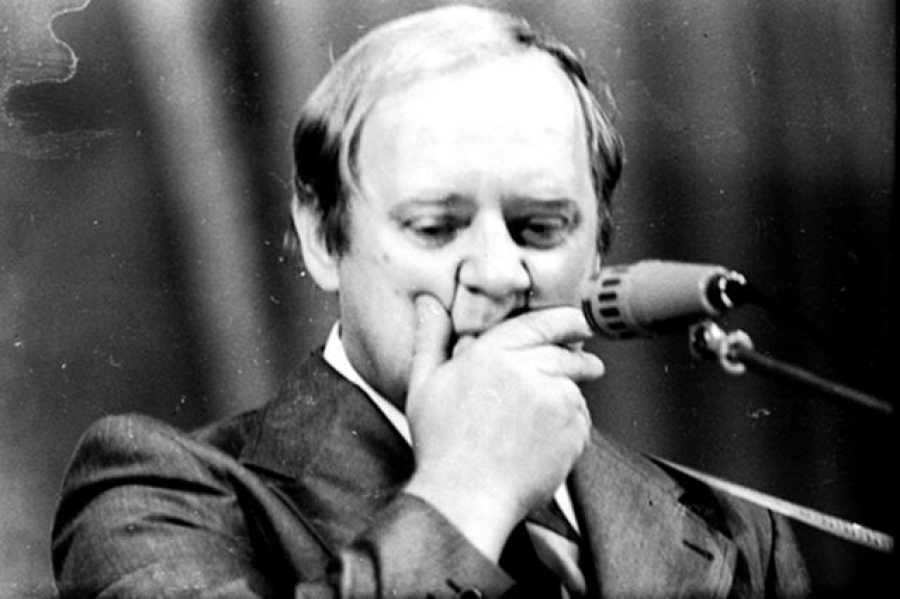 Фильм стал настоящим хитом, однако, когда в начале 1973 года он был смонтирован и его показали высокому телевизионному начальству, на голову режиссера посыпались первые упреки… Какие скандалы вызвал-16