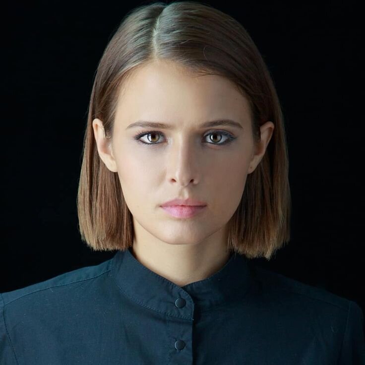 Актриса театра, кино и дубляжа. (31 год) Источник для фото - Яндекс
