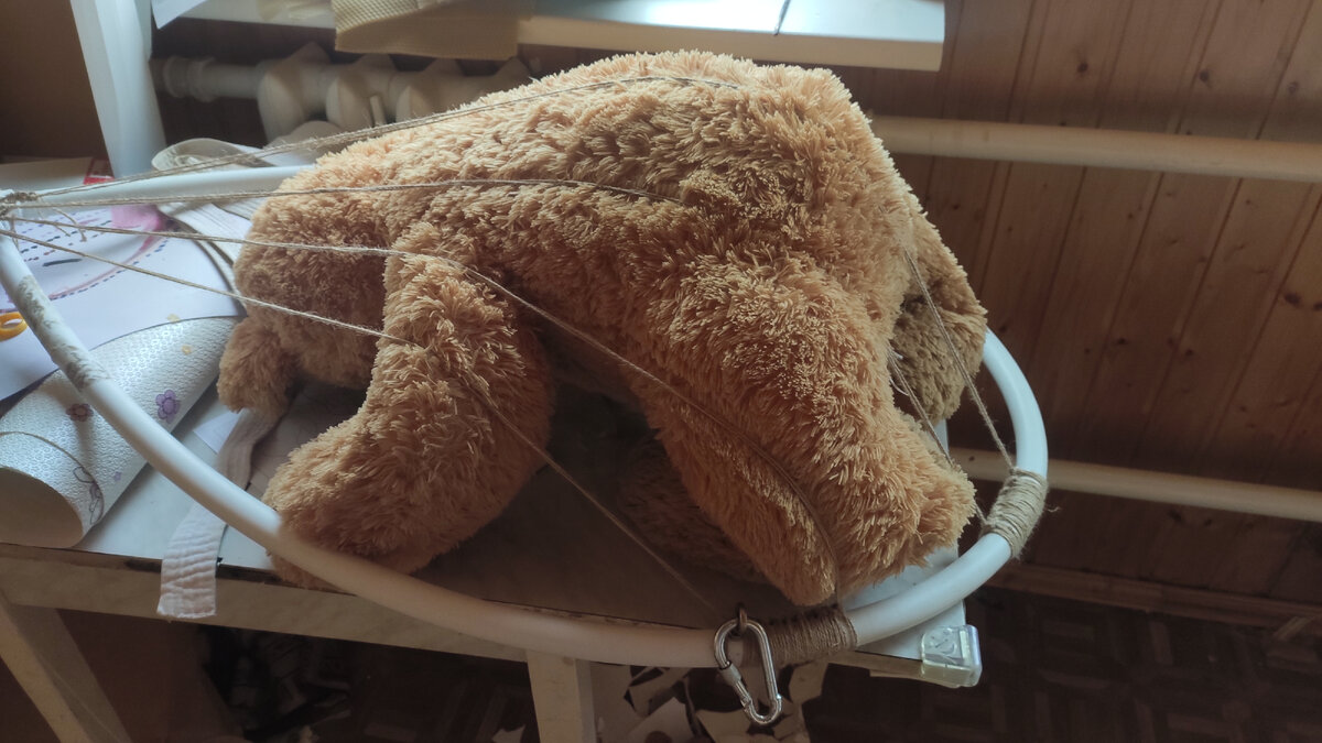 Это я плету кресло - кокон. 