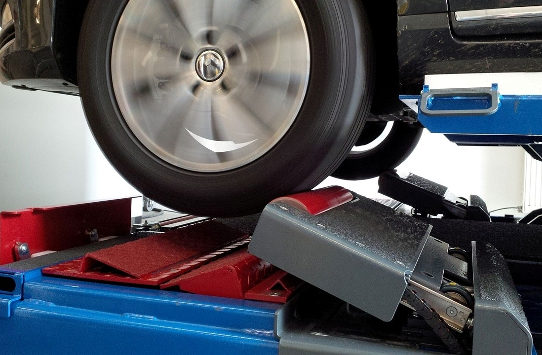 Для диагностики подвески кроме осмотра и традиционных методик применяют специализированное оборудование