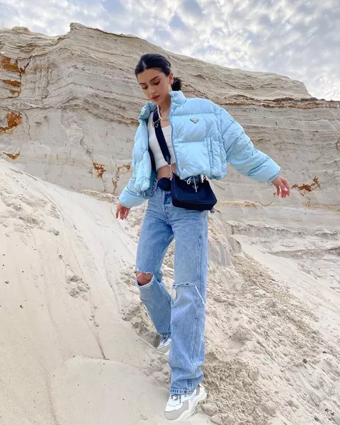 Дина Саева
Фото: Instagram @senoritasaeva