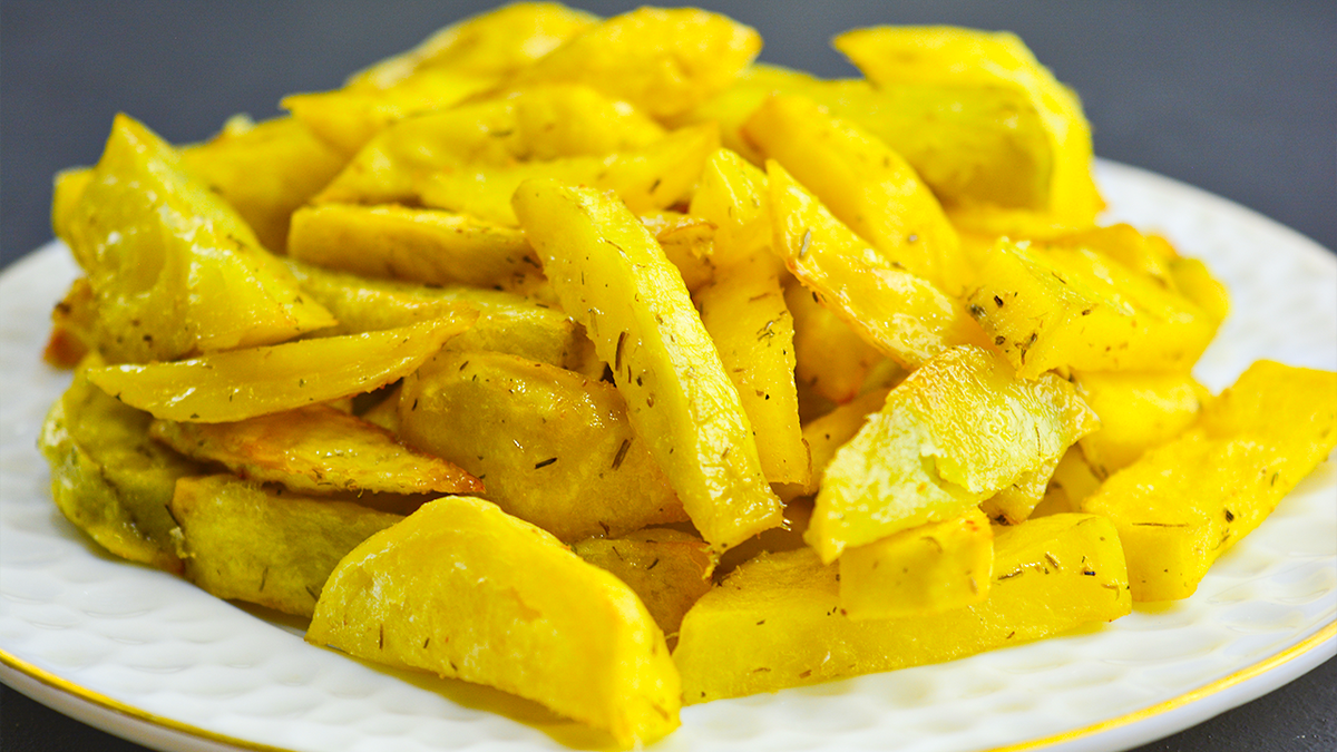 Кастрюля для фри. Говядина картофель лук репчатый жир животный томатное пюре. Лёгкие блюда из картошки для начинающих. Со смальцем и картофелем. Картофельный жир.