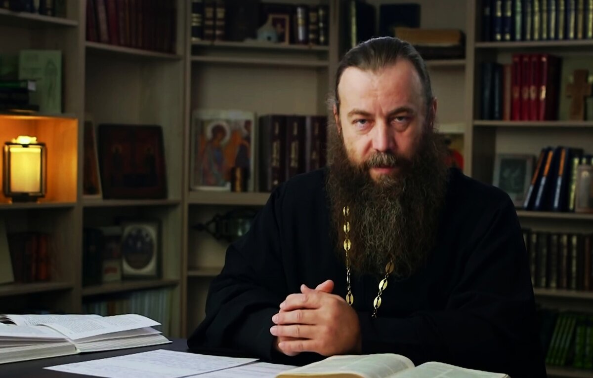 Дмитрий Беженарь — протоиерей, публицист, проповедник, миссионер.