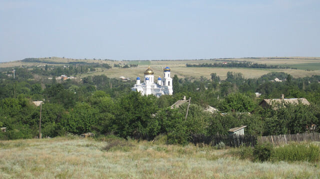 Вид на станичный храм со стороны "Свадьбовского бугра"