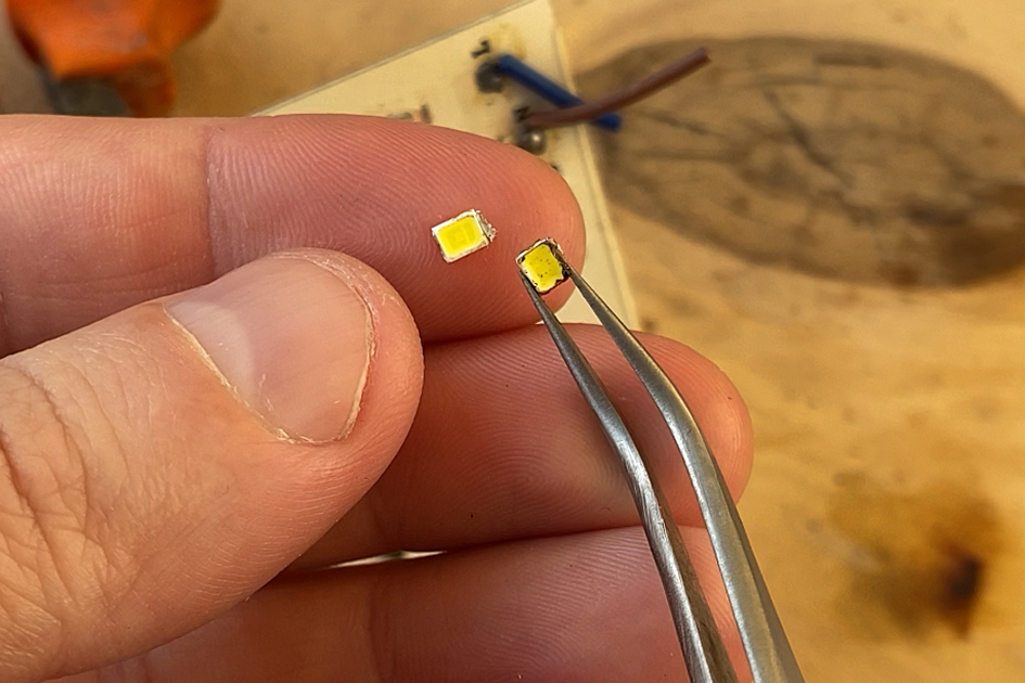 Как выпаять светодиод из лампы без фена - 88 фото