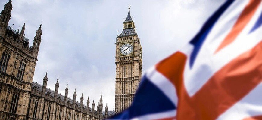 Биг-Бен и национальный флаг Великобритании, © Xmelisx Panthermedia / legion-media