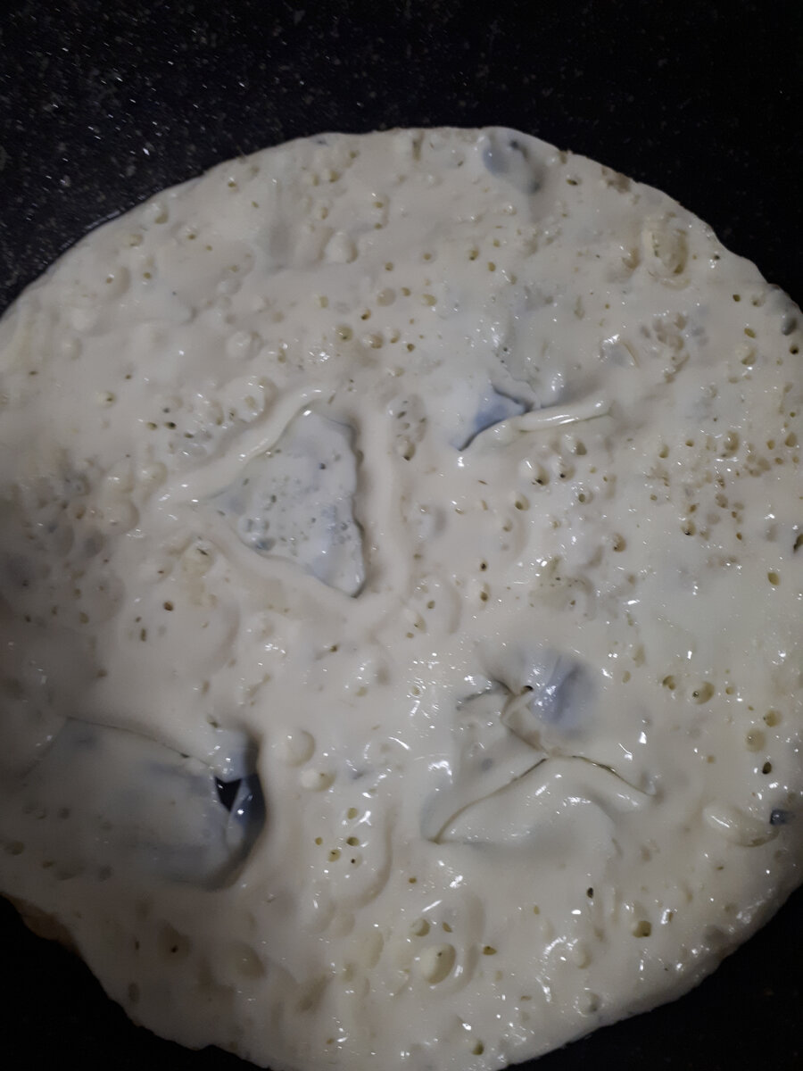 Омлет. Выглядит на фото ужасно😂