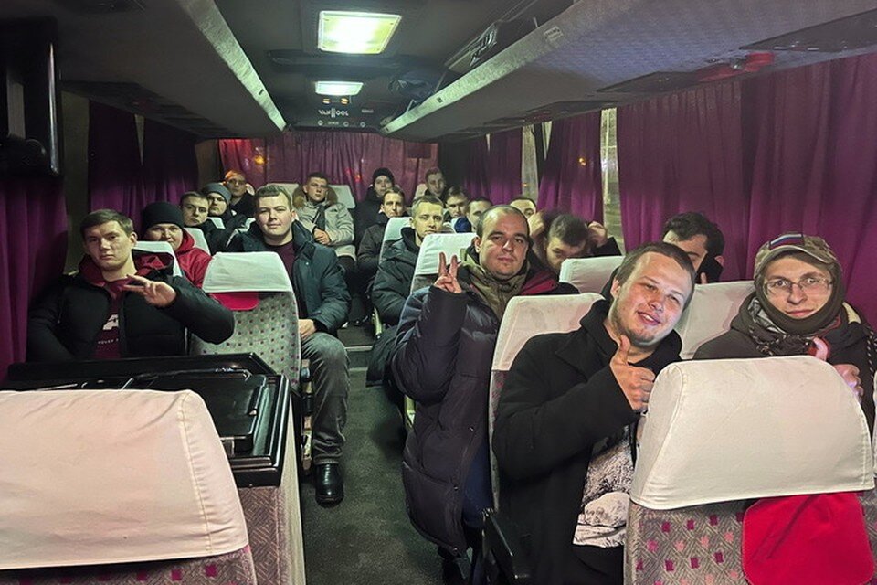     25 демобилизованных студентов отправилась на восемь дней на реабилитацию в Москву. Фото: «РСВ»