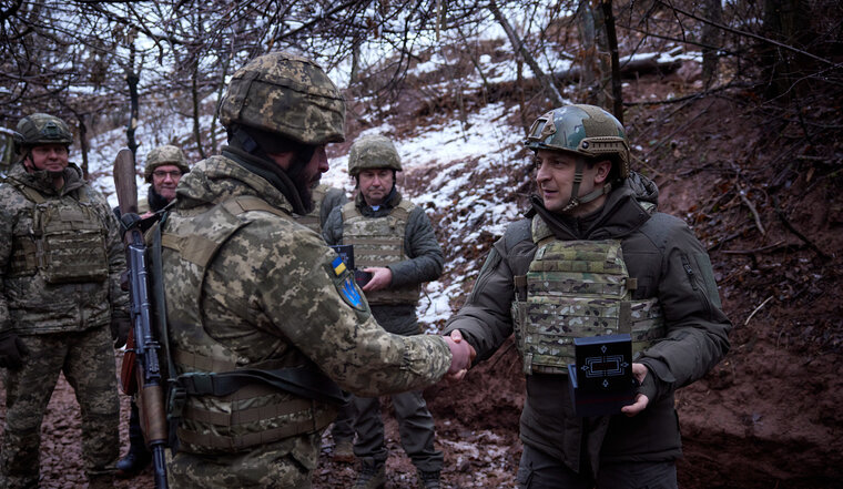    Зеленский приехал в Бахмут без предварительного анонса