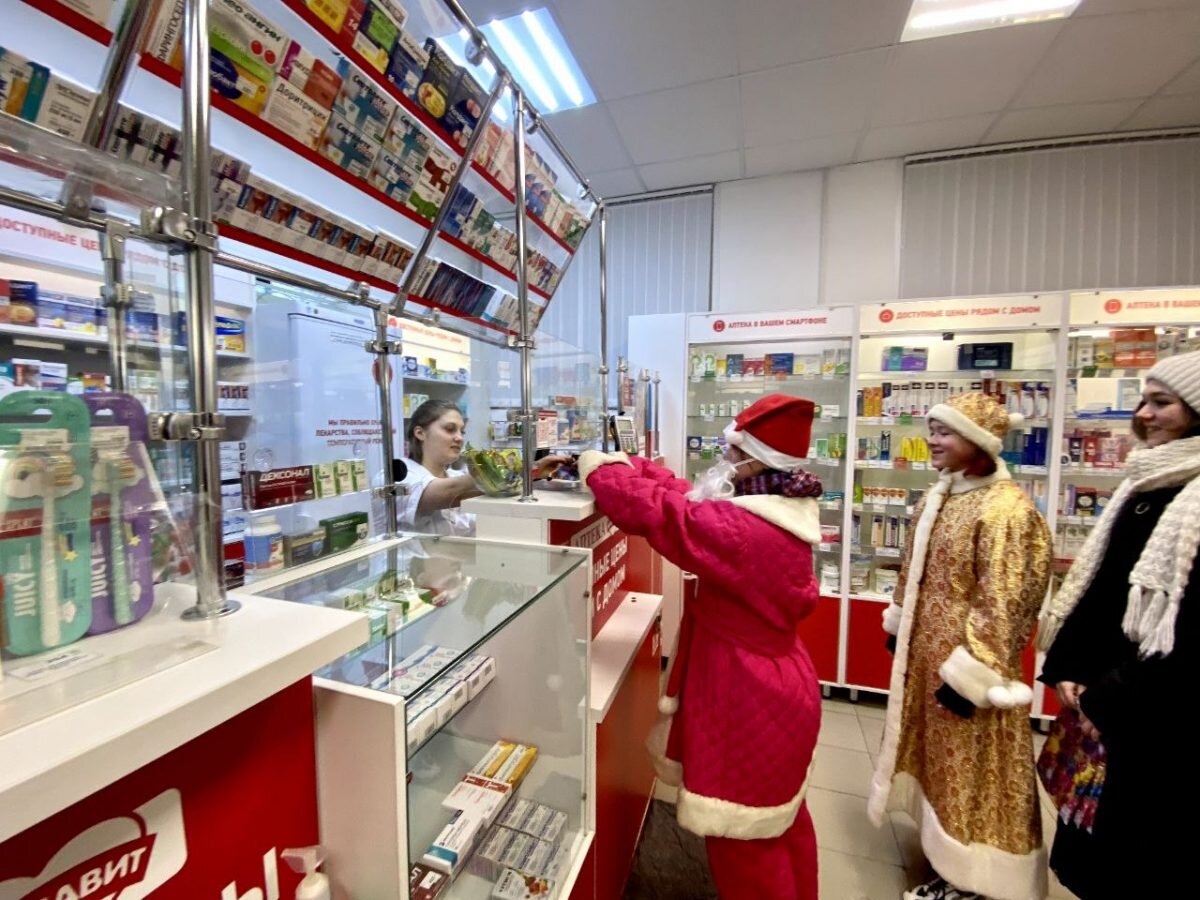    Дети поздравляют тех, чей график дежурств не зависит от праздников и выходных Pravda-nn.ru