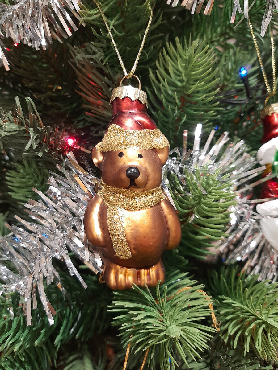 Первая стеклянная игрушка из Фикспрайса (2013 год)