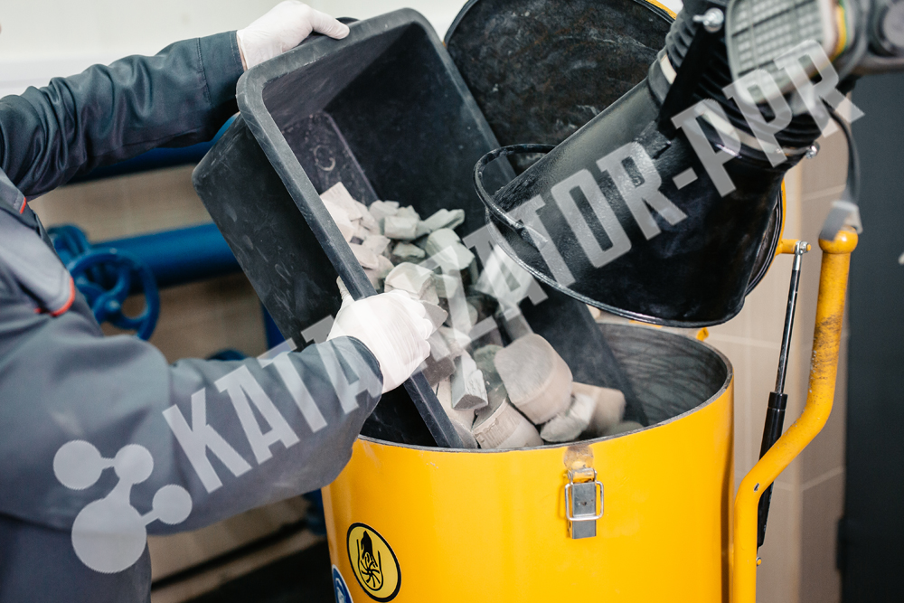 Переработка катализаторов https://www.youtube.com/watch?v=2lpgcpu3pFY