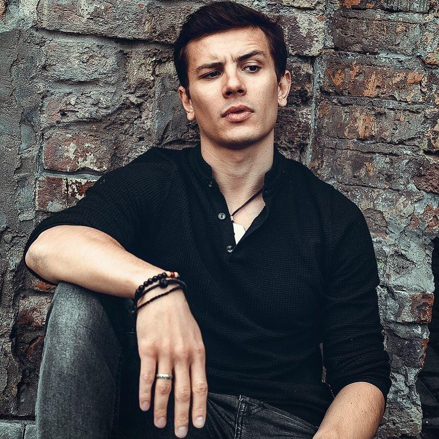 Николаенко Юрий (НЮ)