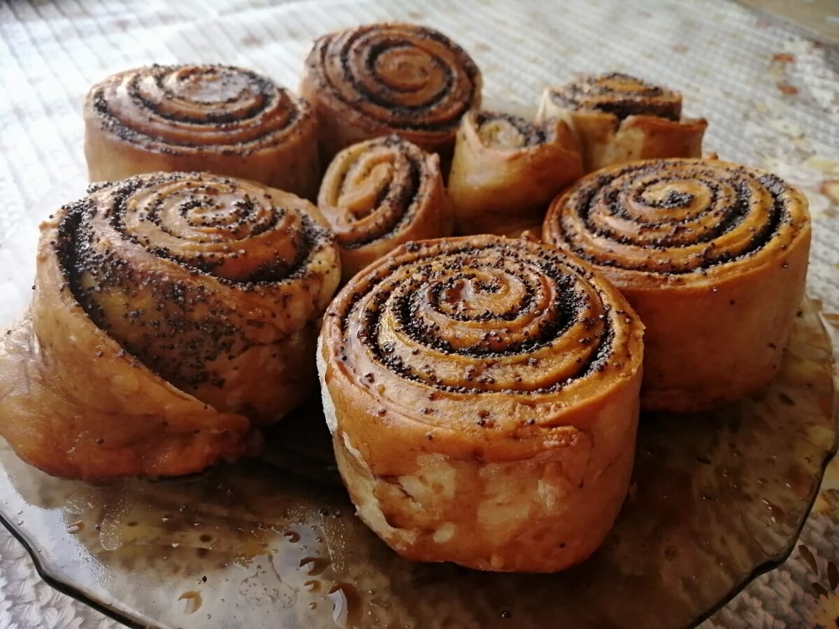 Булочки с маком