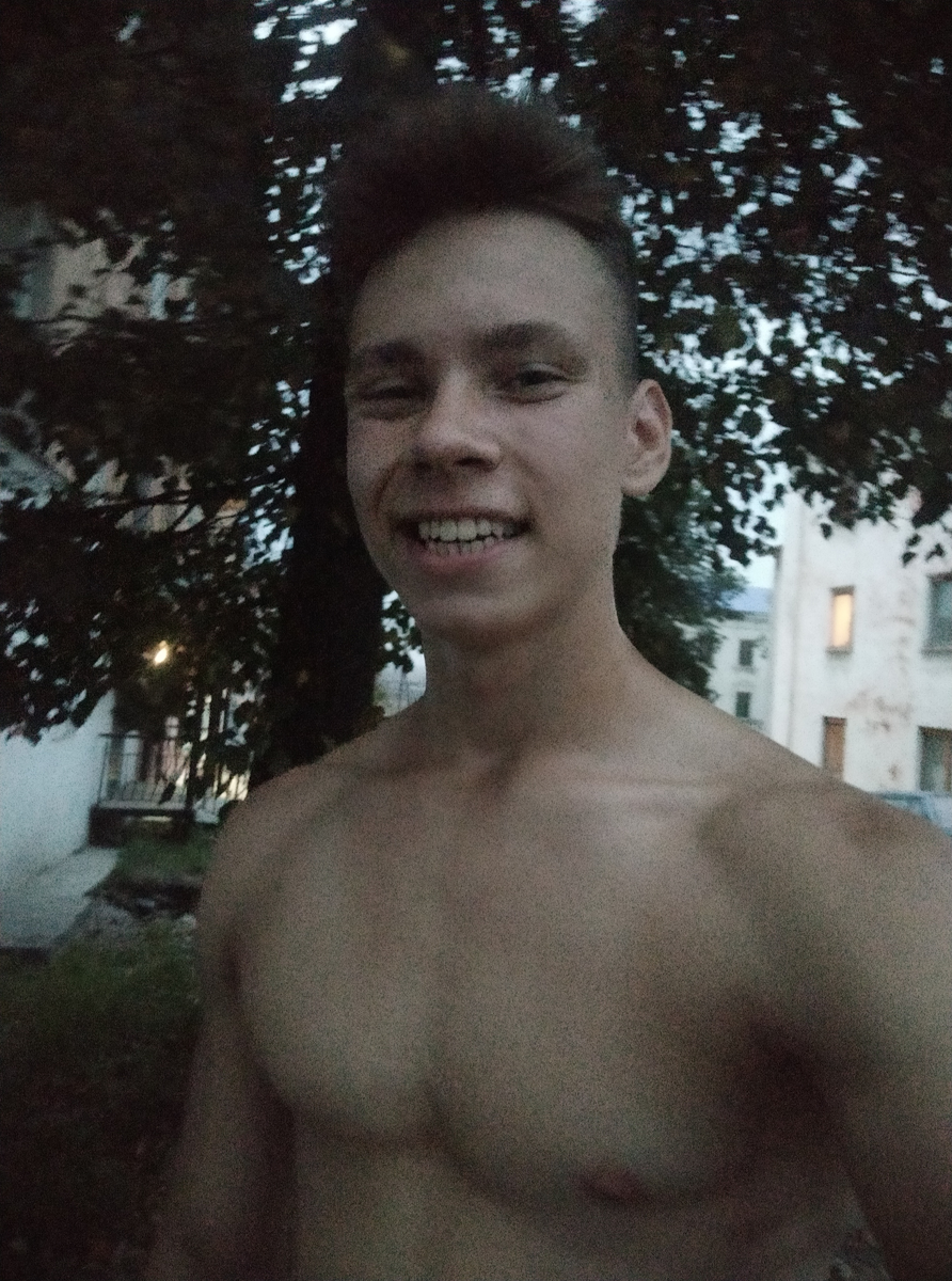 Это лицо человека который только что побил рекорд по дальности бега за 10 минут (≈ +100 метров) 