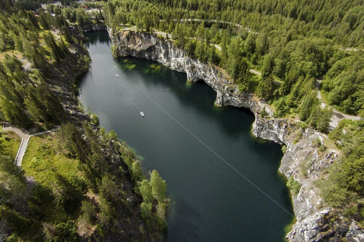 Мраморные скалы