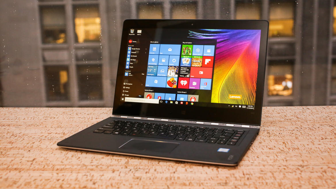 Ноутбук Lenovo Yoga серии 9/900. Yoga 9i будет практически идентичным по дизайну за исключением безграничных панелей.  Фото взято с просторов интернета.