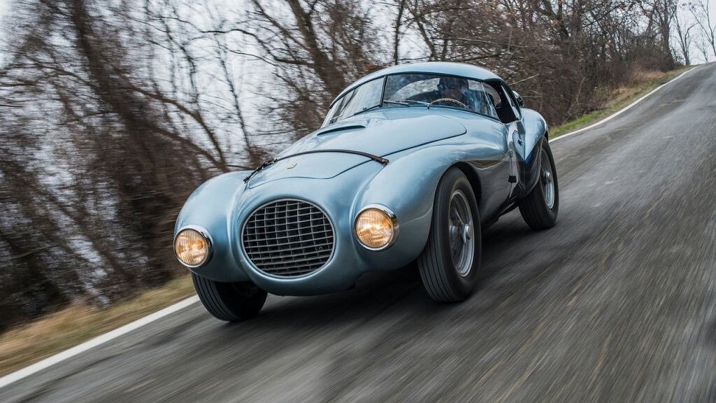 Ferrari Uovo - вид спереди