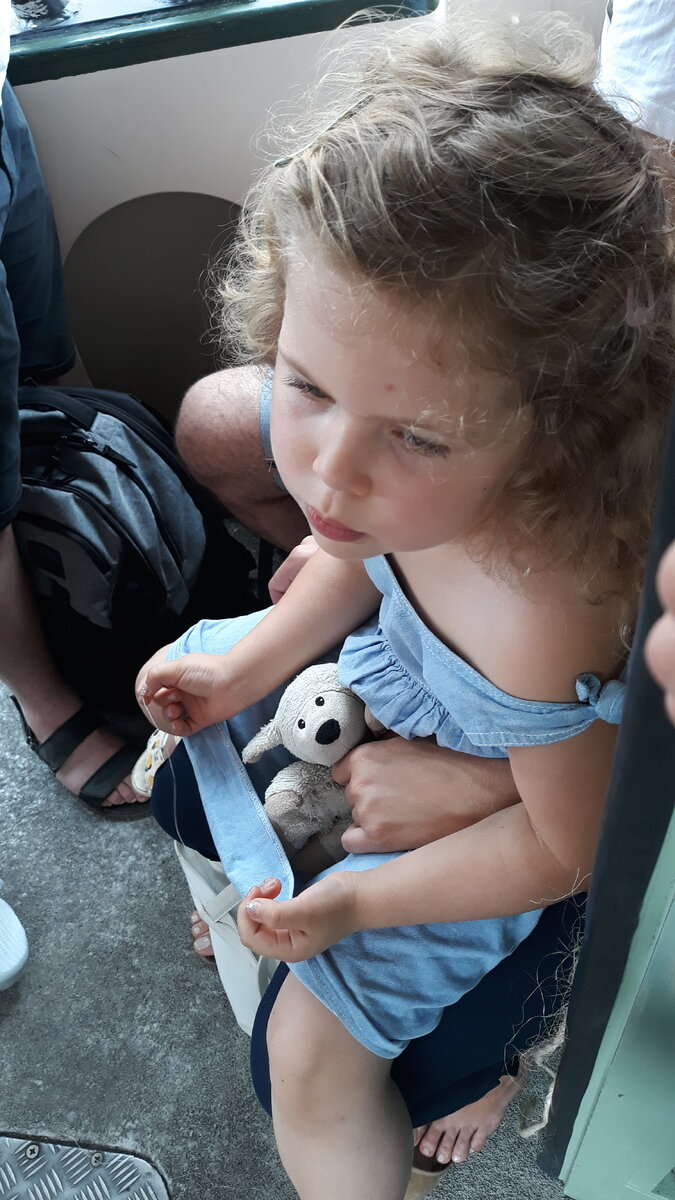 Фото из личных архивов. Девочка в Венеции