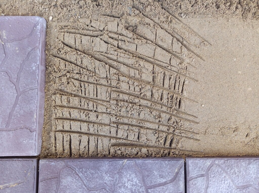 Прошёлся кельмой