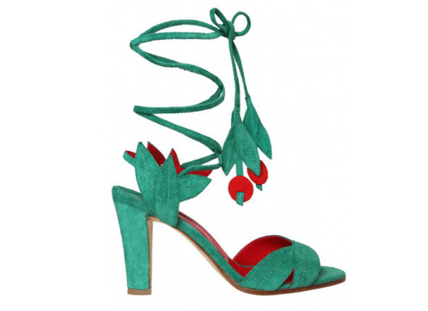 Маноло Бланик, модель Ossie