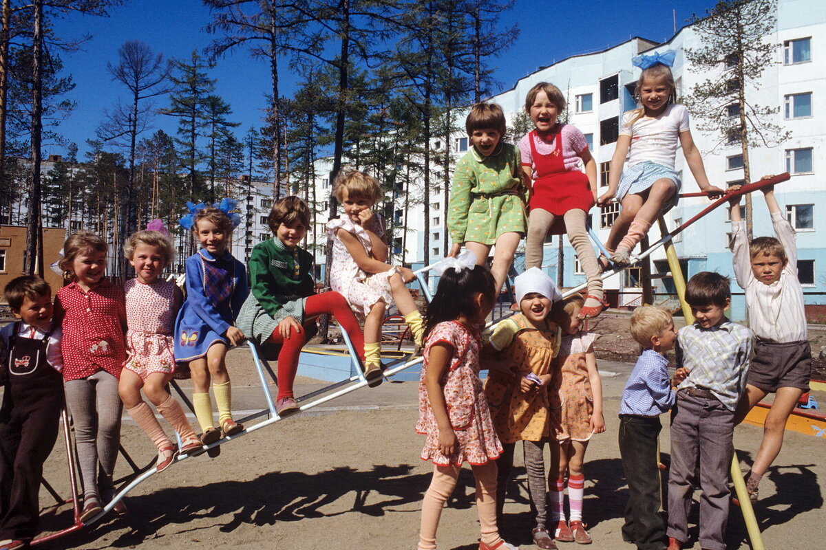 Ретро фотография детей из СССР