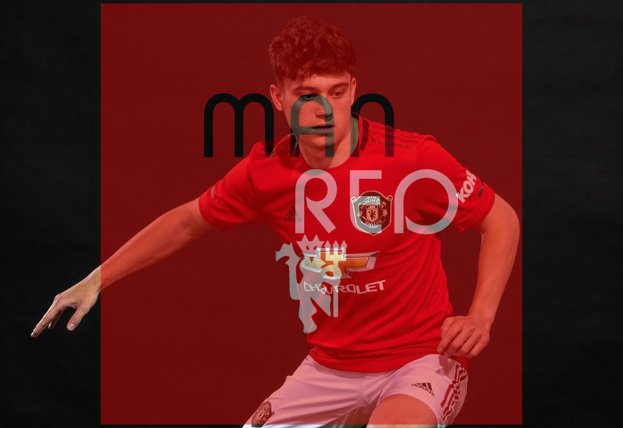 Sky Sports: 
Дэниел Джеймс сообщил Сульшеру, что он хочет остаться в «Манчестер Юнайтед» и бороться за своё место. «Лидс» сделал предложение об аренде валлийца. Ситуация скорее всего будет пересмотрена, если «Юнайтед» подпишет Джейдона Санчо или другого вингера.