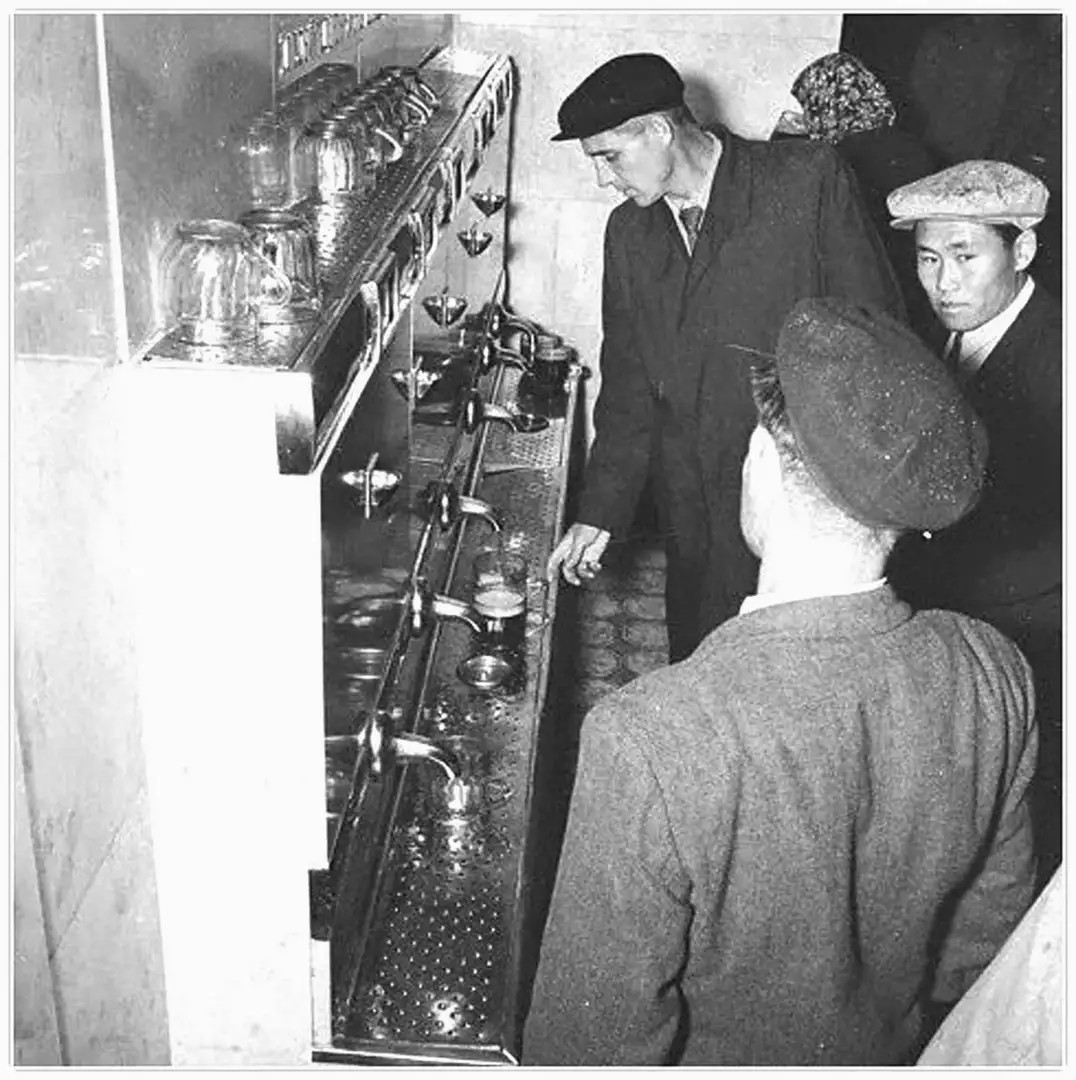 Пивные автоматы, Москва, 1959 г.